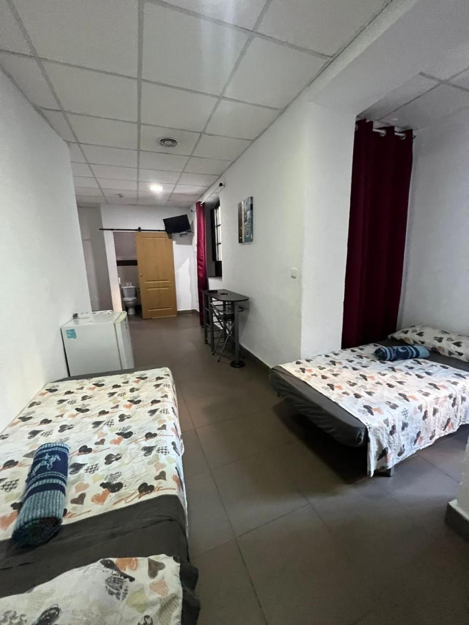 Hostal Milan Alicante Exterior foto